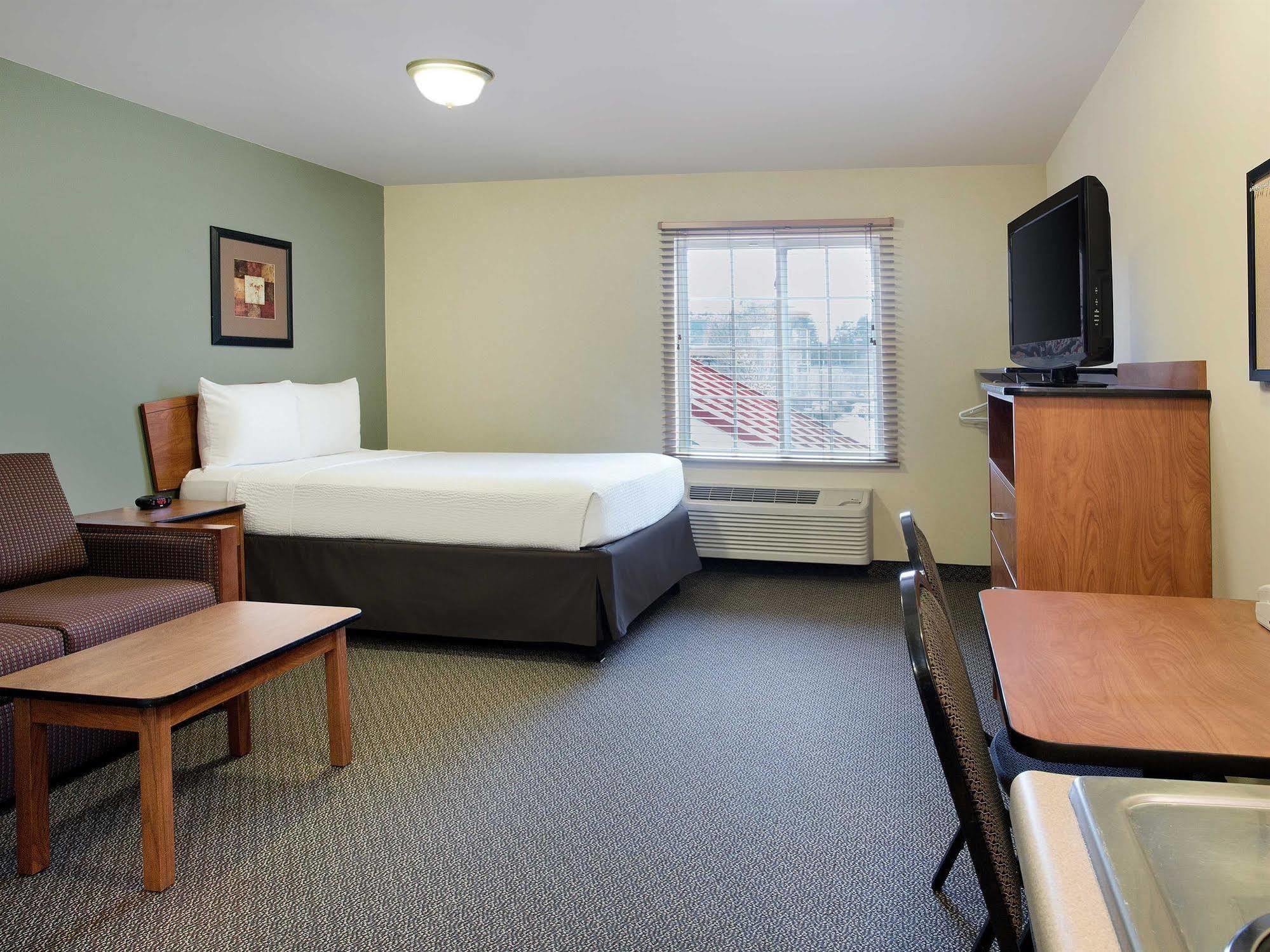 Hotel Woodspring Northeast Wake Forest 3*